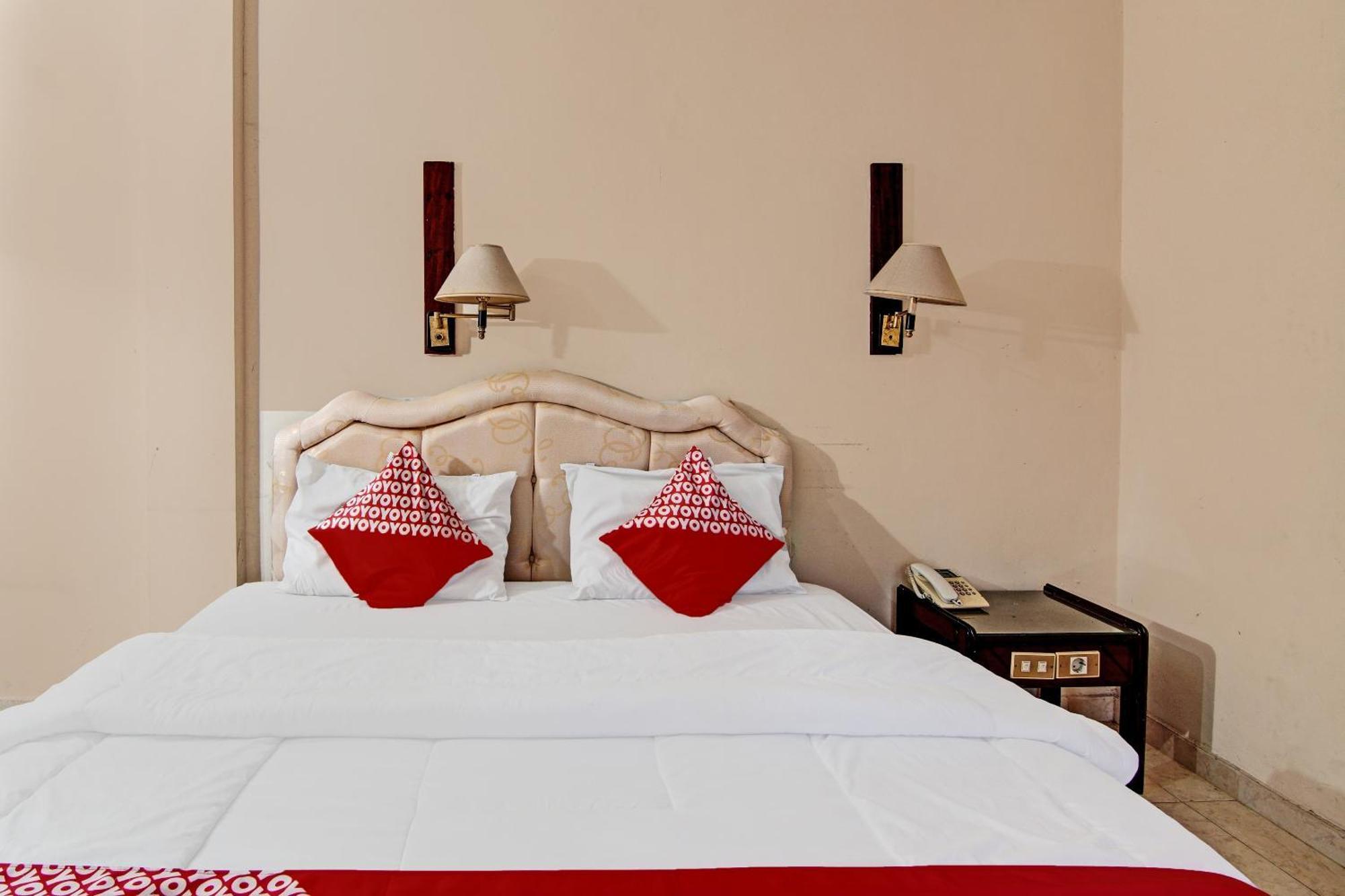 Oyo 92330 Hotel Rindu Sempadan Near Taman Wisata Rindu Sempadan Pekanbaru Eksteriør bilde